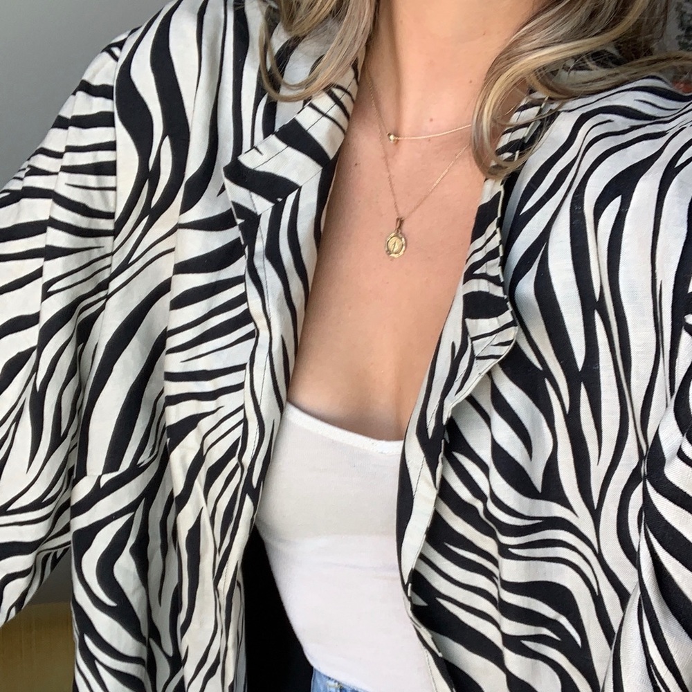 Zebra cape - Picture 2 of 3